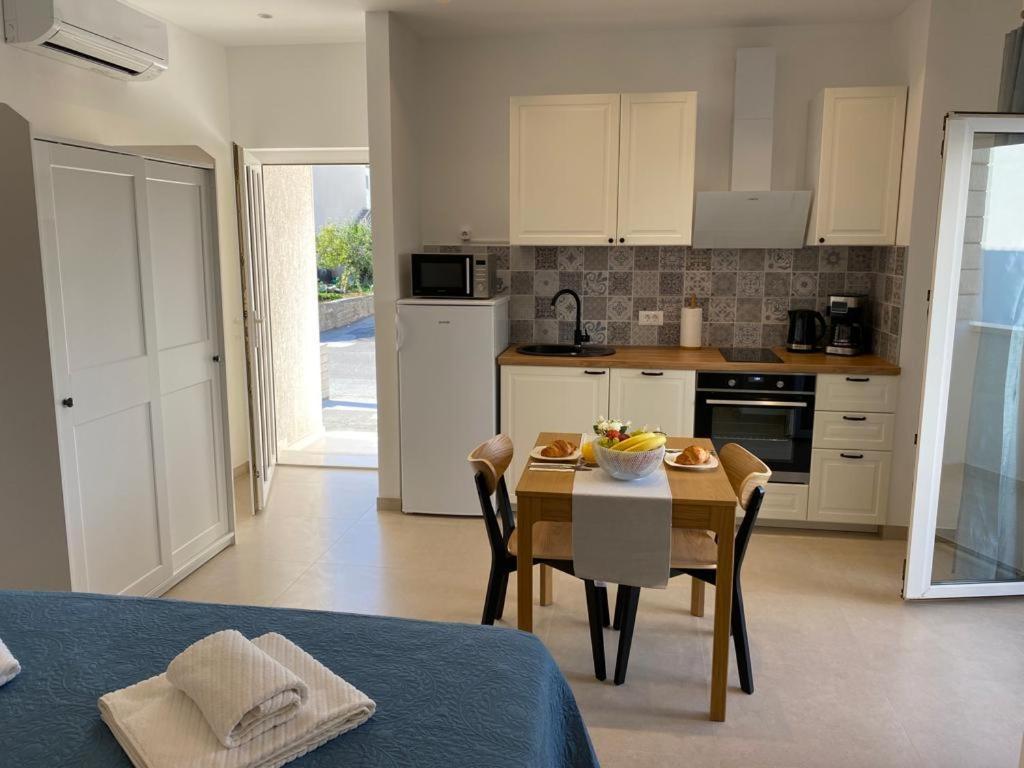 Apartmani Josipa Trogir Kültér fotó